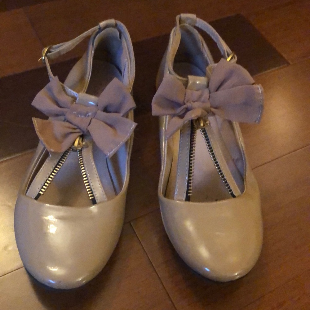 Topshop Ballet Flats with zipper and bow